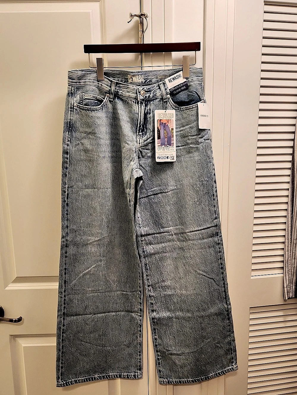 NWT Forevee 21 Wide Leg Jeans